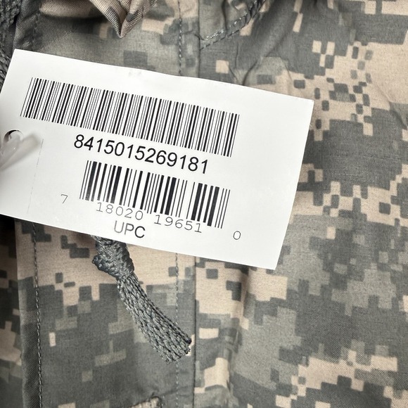 ACU Camo Jacket Gore Tex Parka UCP NSN 8415-01-526-9181 Medium Regular NWT - Picture 3 of 9